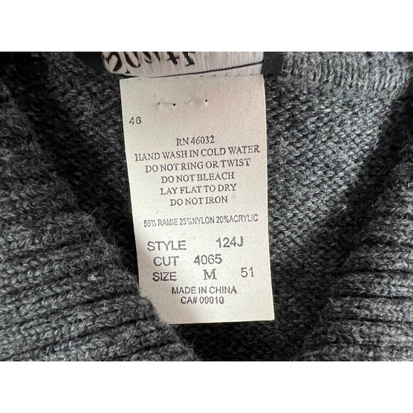 Southern Lady Holiday Embroidered Cardinals Sweater Vest  Size M  Ugly Christmas - Picture 6 of 6